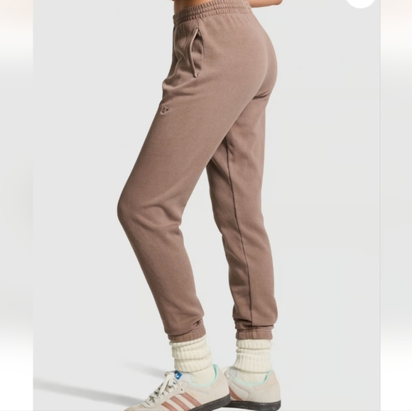 New Victoria secret PINK Ivy Fleece Slim Sweatpants - Picture 2 of 5